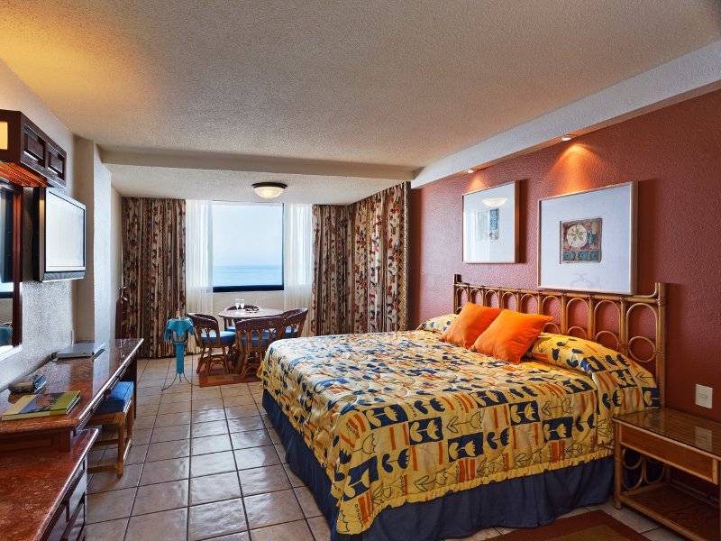 room-13-suite-hotel-barcelo-ixtapa-beach37-8845 | ClickOperadora